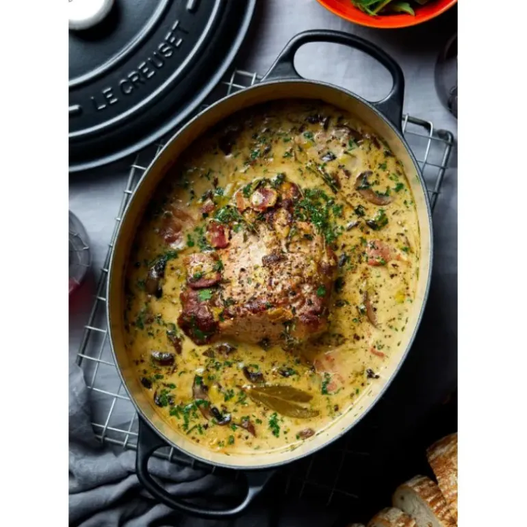Cocotte en Fonte Ovale 31 cm Noir mat Le Creuset Signature