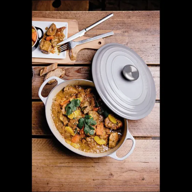 FIN DE SERIE Cocotte en fonte Ovale 29 cm Mist Grey Le Creuset Signature
