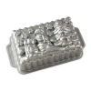 Moule à Cake Paysage de Noël Silver Nordic Ware