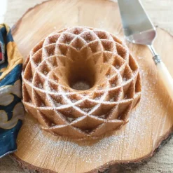 Moule à Gâteau Bundt Jubilee Gold Nordic Ware