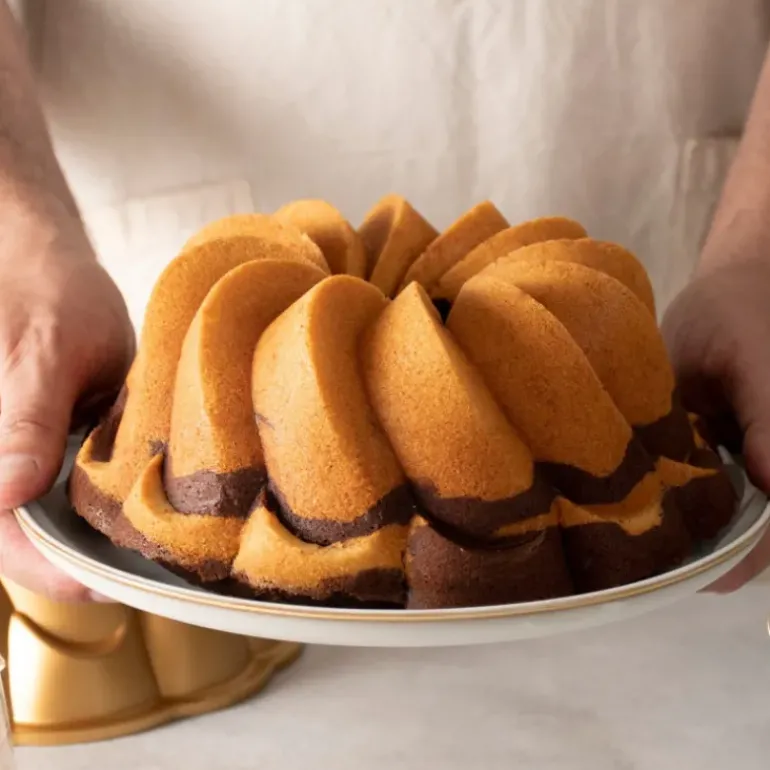 Moule à Gâteau Bundt Pirouette Gold Nordic Ware