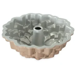 Moule à Gâteau Bundt Pétales de Fleur Toffee Nordic Ware
