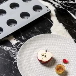 Moule Silicone Demi-Pomme 30 x 17.5 cm (x8) Pavoni