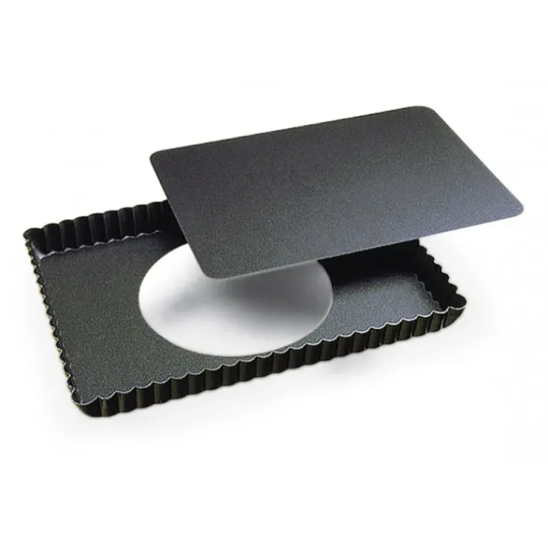 Tarte rectangulaire fond mobile bord cannelé